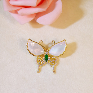 เข็มกลัดรูปผีเสื้อเปลือกหอยธรรมชาติสวยงาม หรูหรา ระดับไฮเอนด์ เหมาะสำหรับงานแต่งงาน ชุบทอง ประดับตกแต่งอย่างมีระดับ - Product Image 6