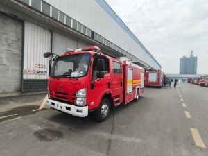 Camion de pompiers d'aéroport de 5 mètres cubes, camion de pompiers de 8 tonnes, camion de pompiers moyen, camion de pompiers avec réservoir d'eau neuf de 8000 L - Product Image 2
