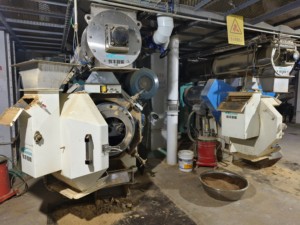 Máy chế biến thức ăn chăn nuôi Mufeng 55kw 3-5t/h SZLH350 máy ép viên thức ăn dạng vòng - Product Image 3