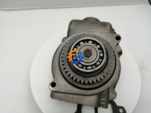 ปั๊มน้ำเครื่องยนต์ดีเซล PC200-6  E300B  330 330L 350L อะไหล่เครื่องจักรก่อสร้างรถขุด  6209-61-1100  2W8001 - Product Image 4