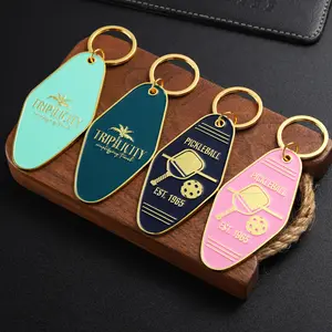 Wholesale Direct Sale Soft Enamel Metal Vintage Green Hotel Keychain Room Number Keyring Personalized Motel Keychain