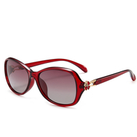 Nouveau femmes hommes lunettes décontracté lunettes de soleil personnalisé polarisé coloré lunettes de soleil nuances lunettes de soleil