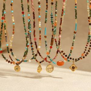 Collana da Donna Fatta a Mano Stile Boho con Perline Colorate, Catena in Acciaio Inossidabile e Pietre Naturali Occhio di Tigre - Product Image 1