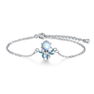 Bracelet en Zircon Blanc Plaqué Platine avec Breloque Pieuvre et Pierre de Lune, Micro-incrusté de Zircons, Bijou Femme en Forme d'Animal Marin - Product Image 5