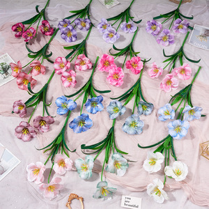 Bouquet de tulipes artificielles en soie, 3 têtes chacune, décoration de mariage, arrangement pour salon - Product Image 1