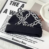 JAKIJAYI Vente en gros d'accessoires personnalisés Y2k Chaîne en métal style gothique Street Wear Bonnet en tricot jacquard pour hommes femmes