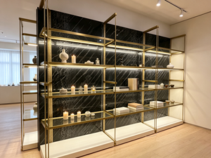 Luxury Gold Metal Commercial Display Rack Multi Layer LED Display Shelf Floor Stand for Retail Store Custom Manufacturer