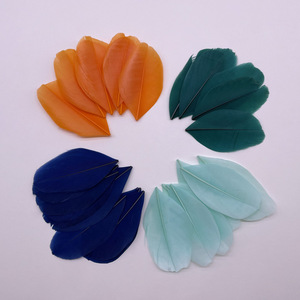 Accessoires de peinture décorative en plumes, plumes d'oie naturelles, 500 par paquet, fournitures artisanales, fabrication de bijoux faits à la main, bricolage - Product Image 3