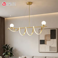 Lampe suspendue de style nordique personnalisée pour îlot de cuisine, luminaire minimaliste linéaire long pour comptoir, salle à manger, lustre simple et moderne