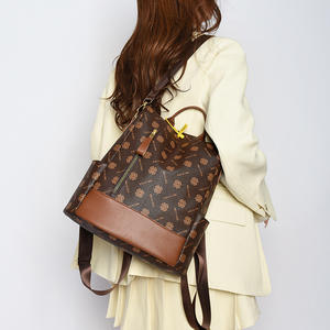 Mochila de Cuero para Mujer, Nueva 2025, Gran Capacidad, Estampada, Ligera, Informal, para Viajes - Product Image 3