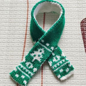 Écharpe en tricot doux et polyvalente, couleur unie, pour l'hiver et l'automne, courte et mignonne, en peluche - Product Image 2