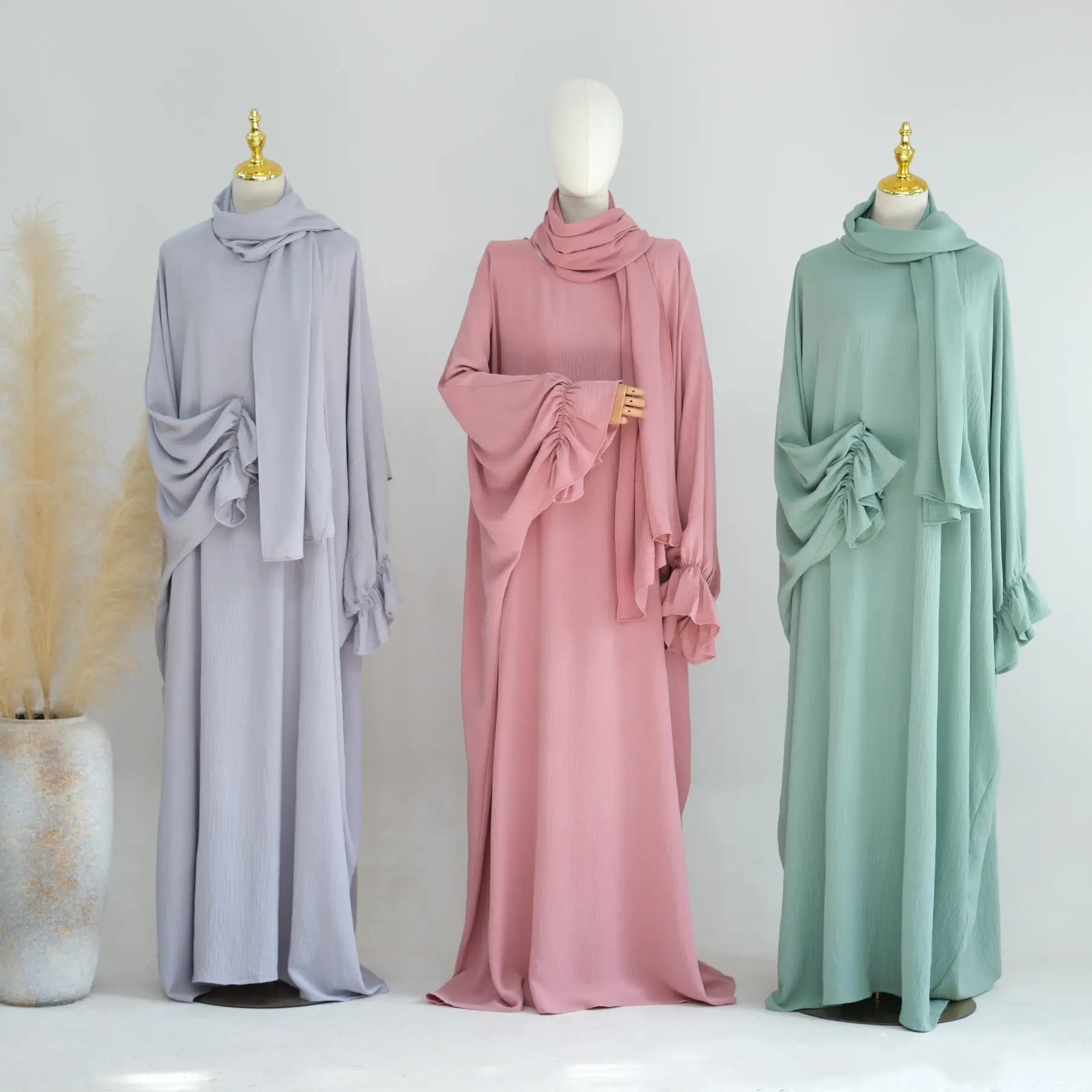 Atacado EID Rugas Mulheres Vestido de Oração Muçulmano Modest Dubai Abaya Vestidos e Hijab 2 Peça Set Abaya Vestuário Islâmico