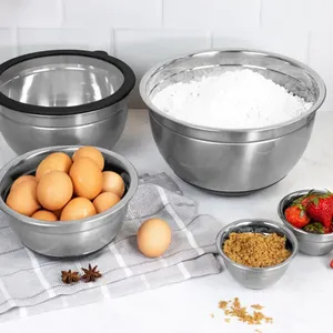 Manufacturer Wholesales Stainless Steel Large Capacity Fruit Salad Mixing Bowls With Glass Lids And Non-Slip Silicone Bottom