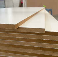Panneau MDF, panneau MDF mélaminé 18 mm, panneau de fibres à densité moyenne, vente directe d'usine, prix avantageux, placage mélaminé