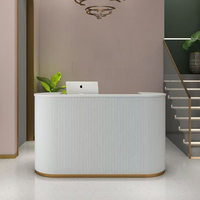Petit comptoir de réception en bois en forme de L pour bureau, hôtel, salon - Mobilier commercial