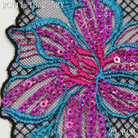 Dentelle brodée en tulle noir de 23 cm, bordure en dentelle brodée florale à sequins bicolores bleu et violet pour lingerie de luxe et confection sur mesure