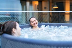 <span class=keywords><strong>Spa</strong></span> gonflable au design moderne, bain à remous, piscine portable DWF pour l'extérieur, la maison et le jardin, capacité de 2 à 6 <span class=keywords><strong>personnes</strong></span> avec fonction de massage - Product Image 5