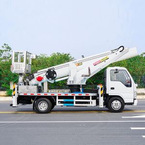 Camion nacelle Isuzu 100P 20m à 4 sections pour l'entretien des éclairages publics, marque Blue Label - Product Image 2