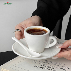 ชุดแก้วกาแฟเอสเพรสโซเซรามิกพร้อมจานรองและช้อน รับทำโลโก้ตามสั่ง สำหรับร้านกาแฟ ร้านอาหาร ขายส่ง - Product Image 1