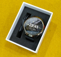 Montre connectée 4G avancée double SIM IP67 pour personnes âgées avec détection de chute, suivi GPS, rappel de médicaments, appel SOS et suivi du sommeil