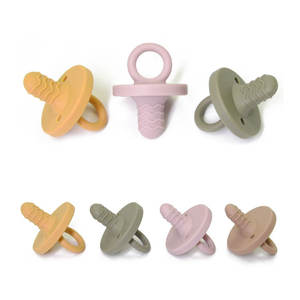 Bebek diş çıkarma emzik bebek emziği kukla meme 2024 özel BPA ücretsiz çevre dostu silikon özelleştirilmiş ambalaj silikon oyuncaklar - Product Image 3