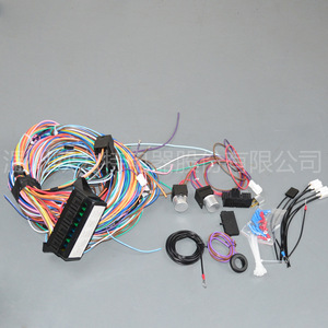 Arnés de cableado para automóvil de 20 vías con caja de fusibles y conectores para el sistema eléctrico del vehículo - Product Image 1