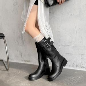 Botas de Media Pantorrilla para Mujer, Estilo Motociclista Vintage, Color Negro Sólido, Tacón Grueso, Doble Hebilla - Product Image 3