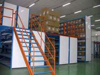 Système de plancher mezzanine modulaire robuste rayonnage en métal à plusieurs niveaux étagères de stockage de plate-forme en acier antirouille pour entrepôts