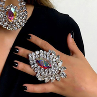 Bague de luxe en diamant pour femme, motif feuille géométrique en cristal, faite à la main, bijou de banquet, bague décorative