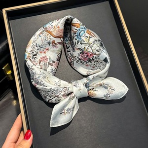 Pañuelo de Seda con Logotipo Personalizado, Pañuelo Transpirable para el Cuello y la Cabeza para el Verano, Pañuelo Personalizado para el Lugar de Trabajo, Accesorio para Bodas - Product Image 4