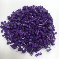Granul PVC Lembut Ungu Cerah SG5 Grade Cetakan Injeksi, Campuran PVC Daur Ulang yang Dimodifikasi untuk Sepatu, Sepatu Hujan, Mainan Plastik