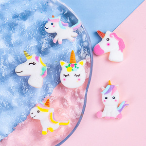 Breloques plates en résine <span class=keywords><strong>Licorne</strong></span> Arc-en-ciel Kawaii pour bijoux DIY, pinces à cheveux, fournitures pour slime, décoration de coques de téléphone - Product Image 4