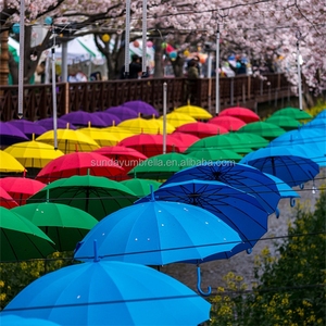Parapluie droit coloré en polyester 190T, décoration suspendue, accessoire de fête abordable pour adultes, poignée en plastique, structure métallique - Product Image 3