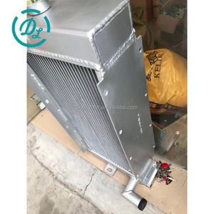 Radiateur et réservoir d'eau pour excavatrice EexcavaStart YC60-8, avec cœur en aluminium durable, refroidissement efficace, garantie 1 an, Guangdong - Product Image 1