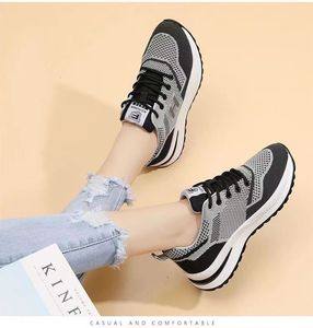 Hongyan nuovi arrivi scarpe Casual da donna di moda a buon mercato da donna scarpe basse da donna scarpe sportive <span class=keywords><strong>bianche</strong></span> da corsa per Wome - Product Image 5