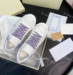 Sneaker Firmate in <span class=keywords><strong>Pelle</strong></span> all'Ingrosso per <span class=keywords><strong>Donna</strong></span> e Uomo di Marchi Famosi, Scarpe Unisex da Uomo di Lusso da Corsa, Sneaker <span class=keywords><strong>Bianche</strong></span> Personalizzate 2024 - Product Image 5