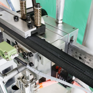 Automatic <b>Gapping</b> Machine for Nylon Zipper <b>Gapping</b> Machine Single Blade Nylon Zipper Gaping Top and Bottom Lock Machine <b>Gapping</b> - Product Image 4
