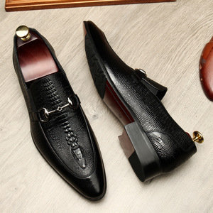 Chaussures décontractées pour hommes haut de gamme, personnalisées, rétro, basses, style business, à semelle en caoutchouc, antidérapantes, souples, imprimés animaux, collection automne - Product Image 2