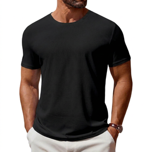 T-shirt pour homme, noir, coupe ajustée, manches courtes, col rond, tricoté, respirant, couleur unie, 100% polyester - Product Image 1