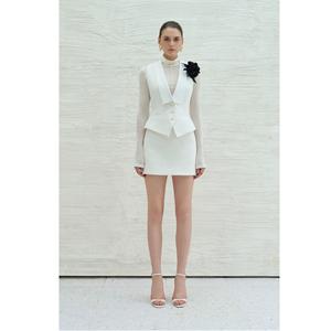 Nouveaux hauts élégants pour femmes Vietnam ODM NOVA KNIT TOP ELEGANT Hauts à manches longues de haute couture Blouses en laine Col halter Hauts pour femmes - Product Image 1