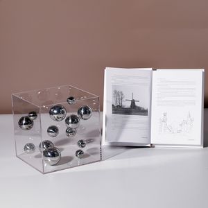 Décoration moderne et simple de style européen, luxe léger, modèle de décoration de la planète en acrylique, vente de maisons, bureau, décoration douce - Product Image 5