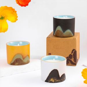 Bougie parfumée artisanale en céramique à motif montagne, dans un pot cylindrique, pour la décoration de la maison - Product Image 1