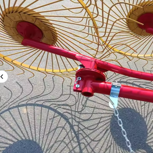 Râteau à doigts large de 5,5 m pour tracteur, couvre une grande surface efficacement, optimise le séchage du foin et des cultures fourragères - Product Image 2