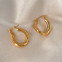 Boucles d'oreilles créoles géométriques EMANCO en acier inoxydable pour femme, tendance, texture métallique, plaqué or 18 carats, accessoires pour fiançailles, bureau ou carrière