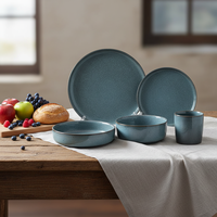 Service de table élégant en grès et porcelaine à glaçure réactive verte |   Assiettes, bols et tasses en céramique |   Compatible lave-vaisselle, micro-ondes et four