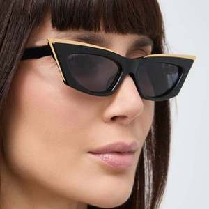 Gafas de Sol Personalizadas con Logotipo, Estilo Vintage 2025, Montura Pequeña de Aleación para Hombre, Protección UV400, Color Caramelo, Gafas de Sol de Ojo de Gato para Mujer - Product Image 4