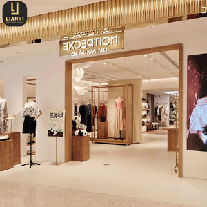 เฟอร์นิเจอร์ตกแต่งร้านเสื้อผ้าสตรีสุดหรู ออกแบบตกแต่งภายในร้านเสื้อผ้าแฟชั่น ตกแต่งร้านเสื้อผ้าสตรีตามสั่ง - Product Image 6