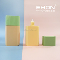 Flacon cosmétique carré compressible de 40 ml, conteneur en plastique pour fond de teint avec bouchon à clapet, emballage vide pour lotion liquide pour le visage
