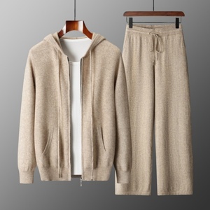 Ensemble tricoté personnalisé avec logo OEM pour <span class=keywords><strong>homme</strong></span> : sweat à capuche et pantalon de survêtement en 100 % <span class=keywords><strong>laine</strong></span> mérinos, <span class=keywords><strong>cardigan</strong></span> zippé décontracté, tenue de sport - Product Image 1