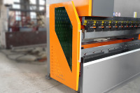Presse plieuse CNC automatique synchronisée haute précision SMAX Smart Bend 220T/4000 pour le traitement de l'acier inoxydable et de l'acier au carbone